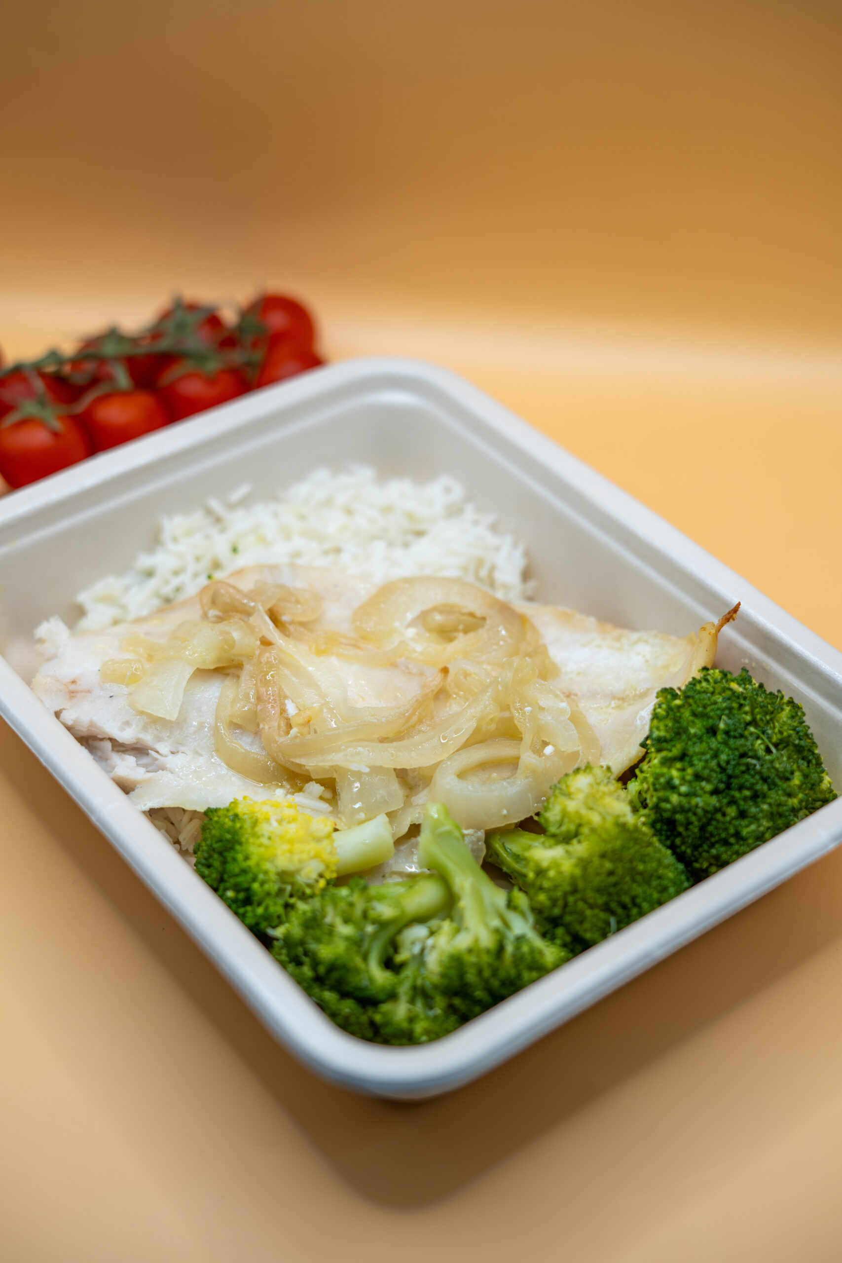 Filete de pescada ‘à Lagareiro’ com arroz basmati e brócolos