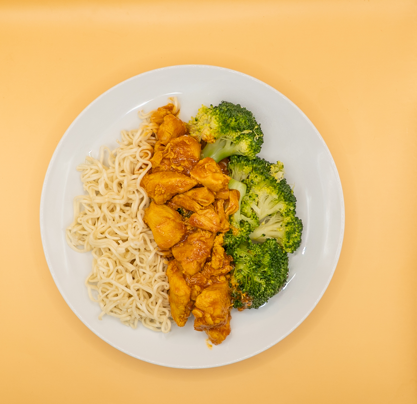 Frango agridoce com noodles e brócolos - Image 2