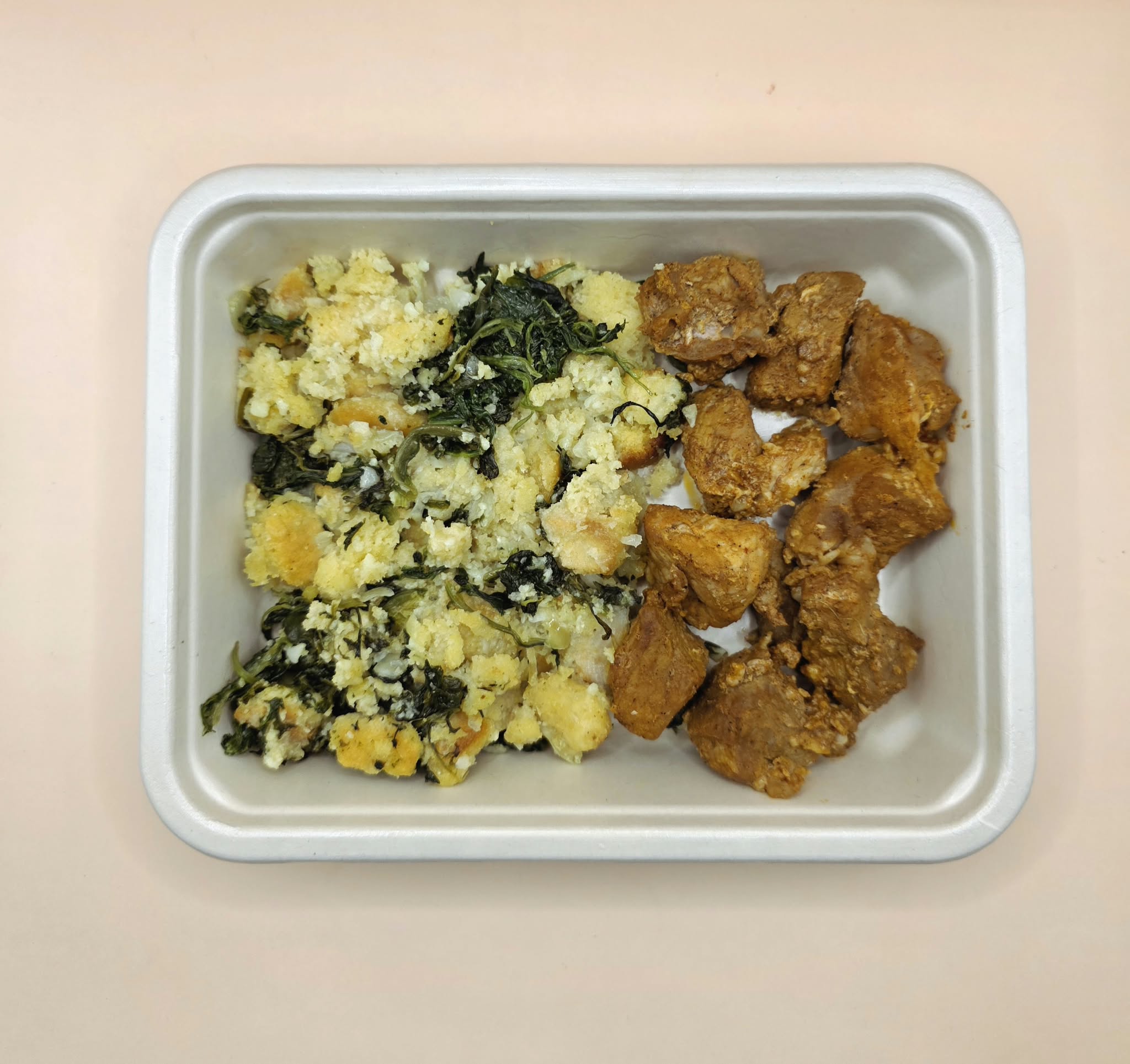 Lombinho salteado com migas de espinafres